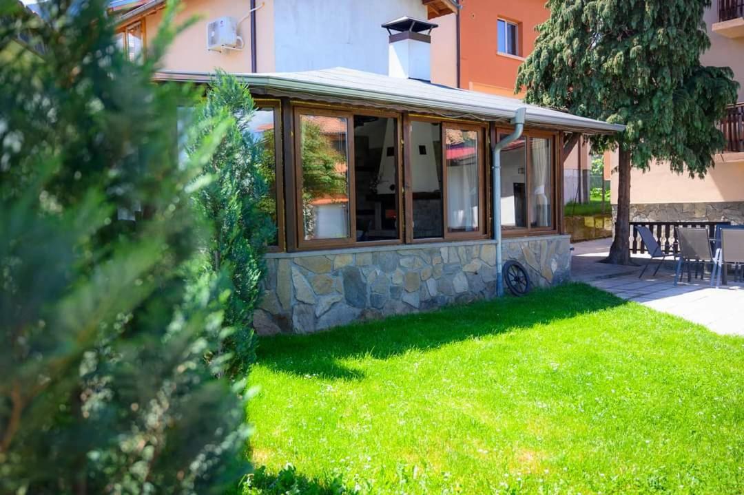 Guest House Via サパレヴァ・バニャ エクステリア 写真